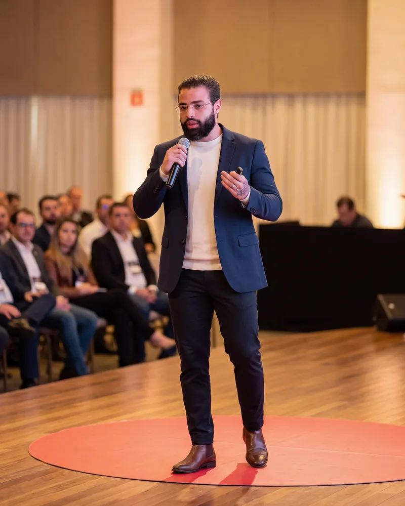 Cristhyan Kohlhase em palestra (1)